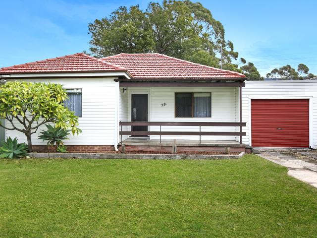 House for rent in Wollongong West, New South Wales