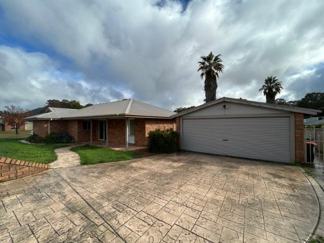 House for rent in West Wodonga, Victoria