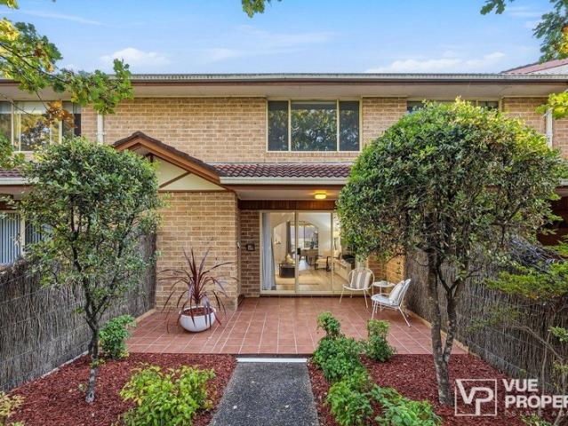 Townhouse for rent in Sydney, New South Wales