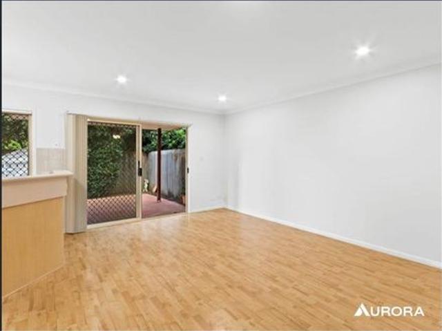 Townhouse for rent in Toombul, Queensland