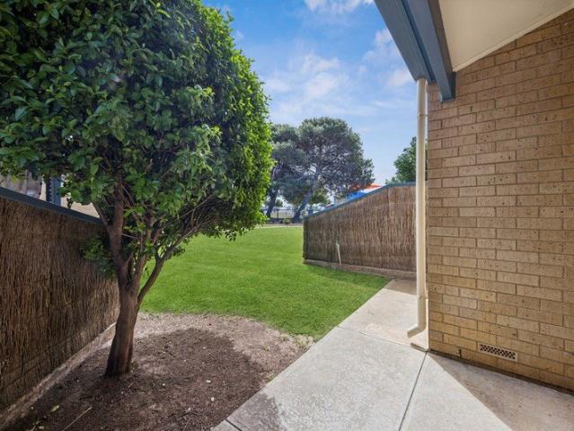 Townhouse for rent in West Lakes, Adelaide