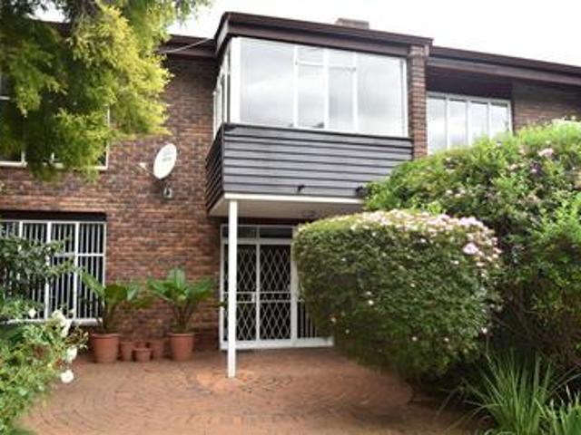 Townhouse for rent in Alexandra, Gauteng