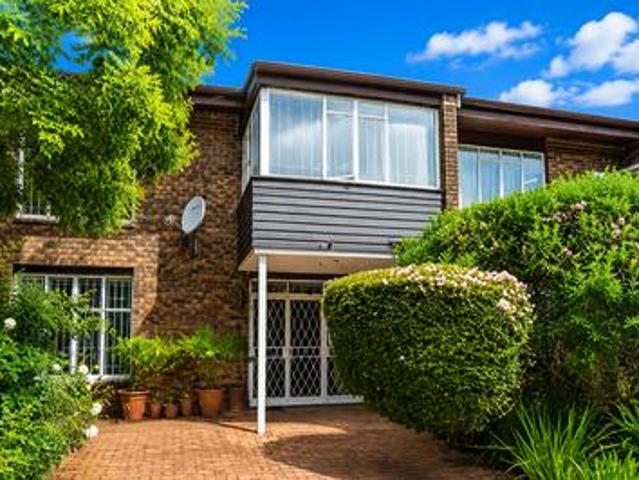Townhouse for sale in Alexandra, Gauteng