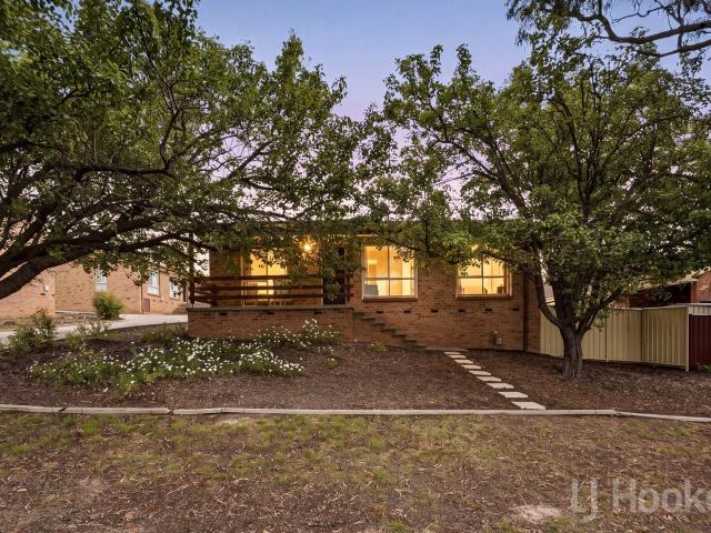 Property for sale in Queanbeyan West, Queanbeyan