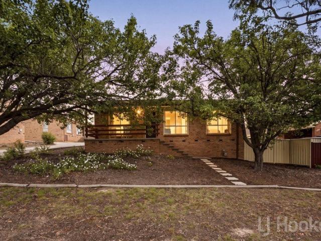 Townhouse for sale in Queanbeyan West, Queanbeyan