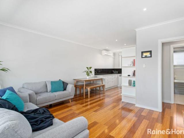 Apartment for rent in Newport, Melbourne