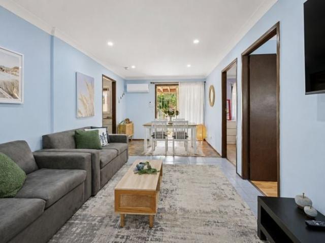 Apartment for rent in Mannering Park, New South Wales