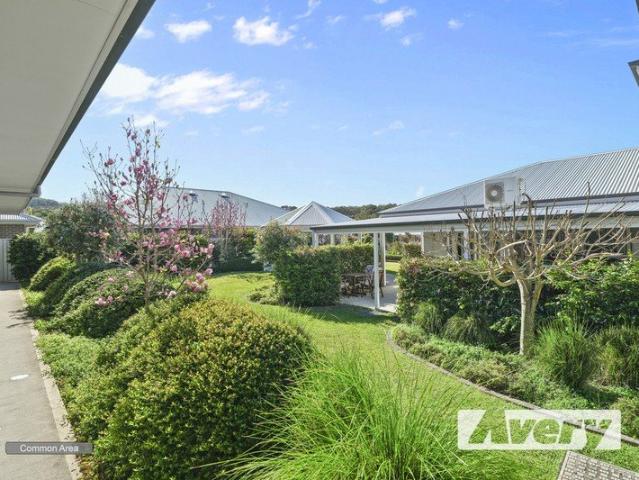 Villa for sale in Ambergate, New South Wales