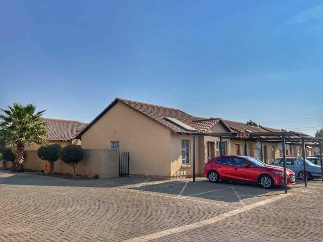 Townhouse for sale in Ekurhuleni, Gauteng