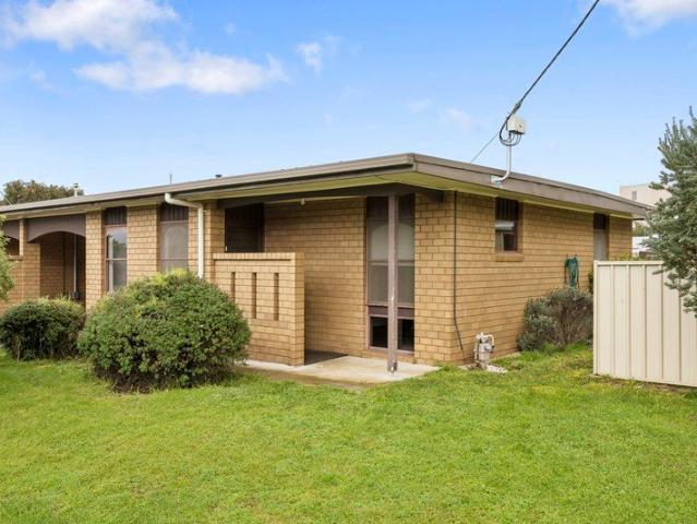 Apartment for sale in Cobden, Victoria