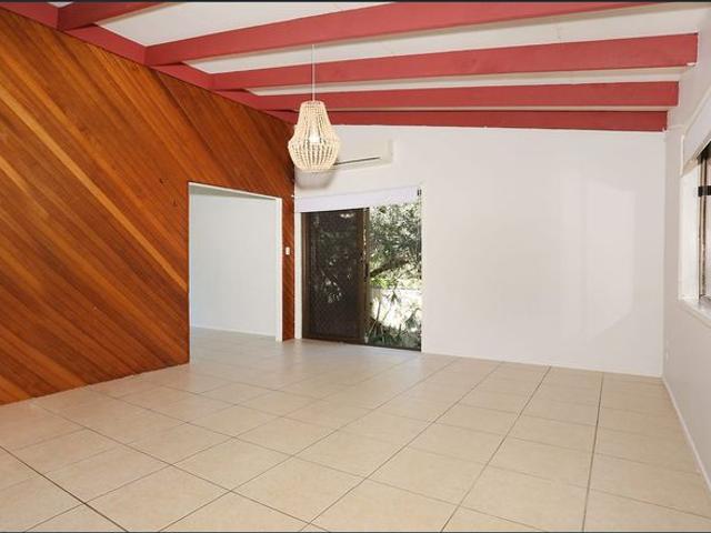 Townhouse for rent in Toombul, Queensland