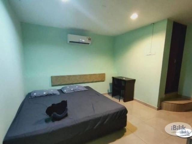 Room for rent in Petaling, Damansara Damai