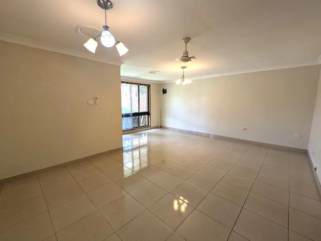 Townhouse for rent in Casula, Sydney