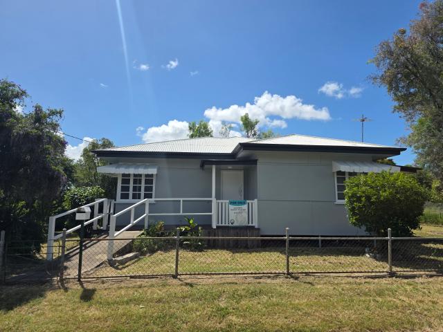 House for sale in Park Avenue