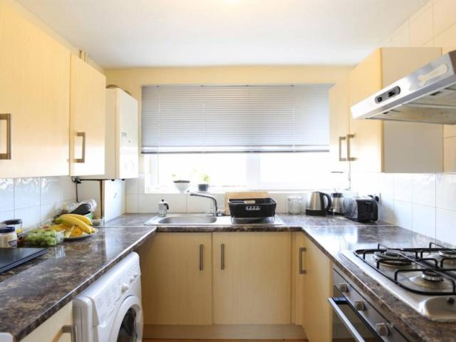 Room for rent in Mile End, Greater London