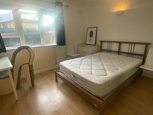 Room for rent in Maida Hill, West Kilburn