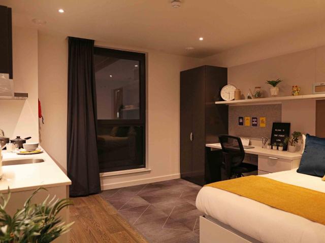 Room for rent in West Midlands