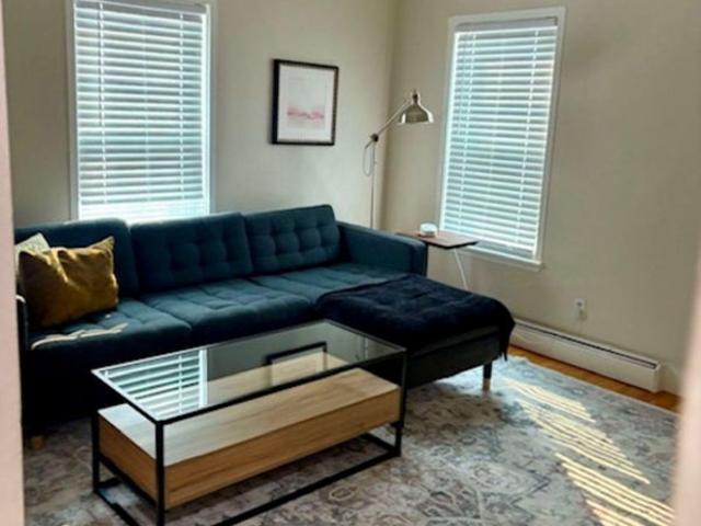 Room for rent in Hyde Park, Boston