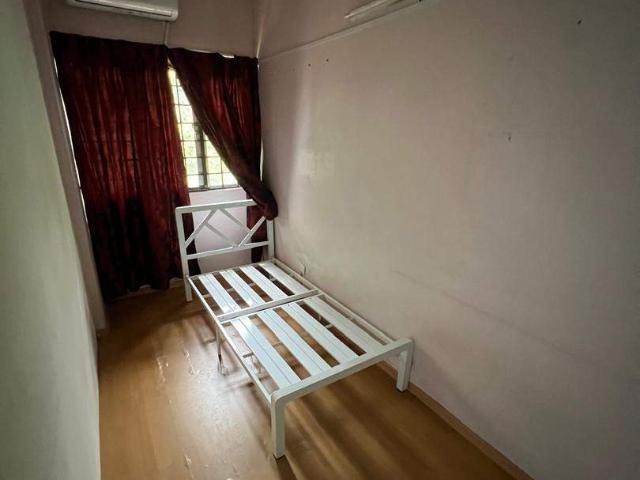 Room for rent in Petaling, Damansara Damai