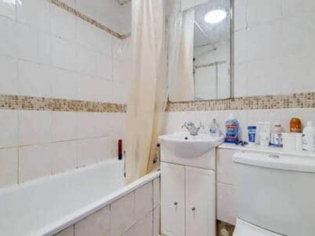 Room for rent in Old Kent Road, Greater London