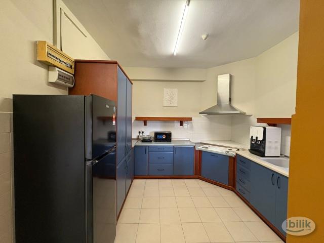 Room for rent in Petaling, Damansara Damai