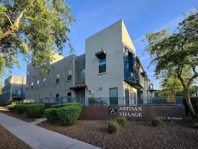 Condo for rent in Phoenix