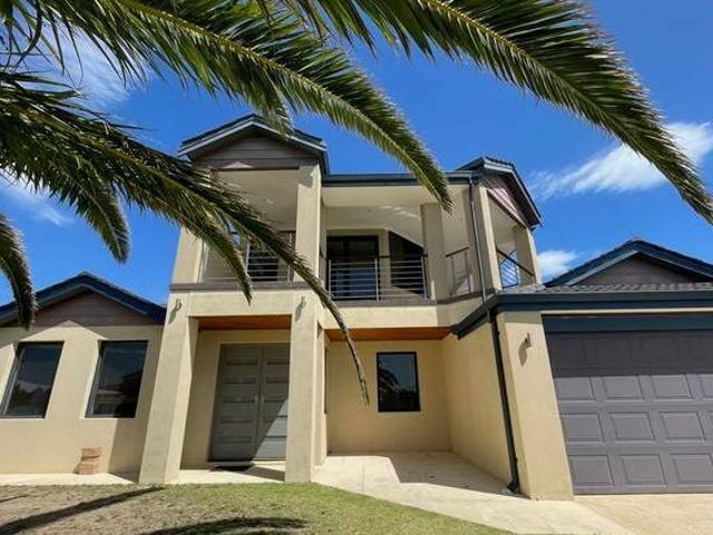 House for rent in Cockburn, Western Australia