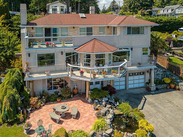 House for sale in Saanich, British Columbia