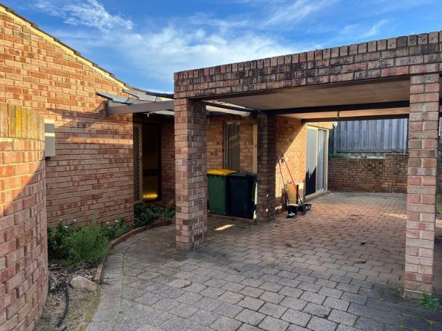 Villa for sale in Como, Western Australia