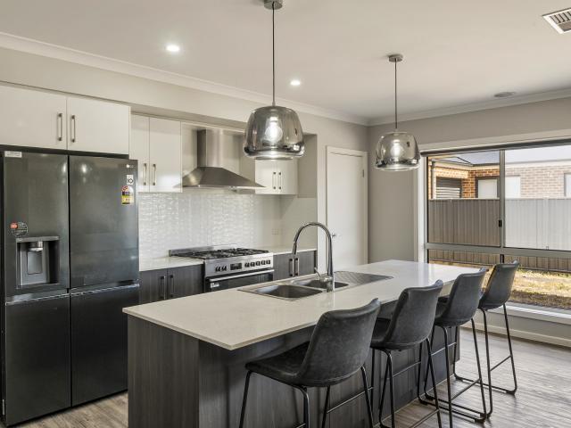 House for sale in Kialla, Victoria