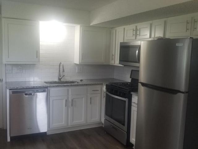 Apartment for rent in Englewood, Independence