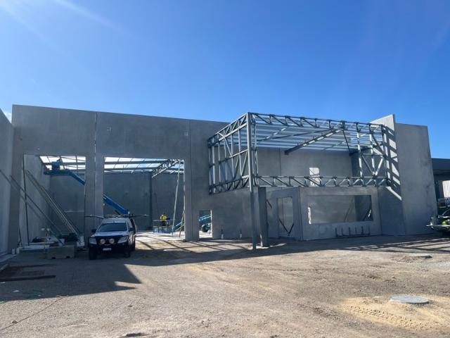 Warehouse for rent in Canning Vale, Western Australia