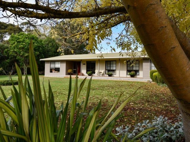 House for sale in Comaum, South Australia