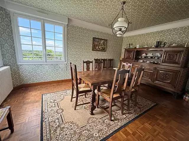 Maison vente à Pen ar Vern, Commana