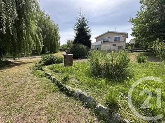 Maison vente à Roanne, Commelle-vernay