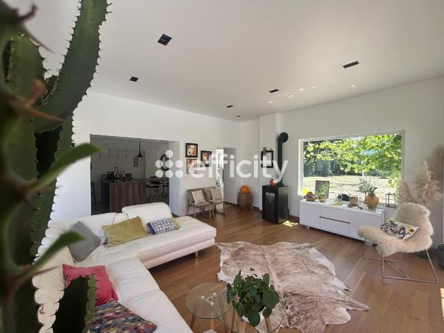 Maison vente à Roanne, Commelle-vernay