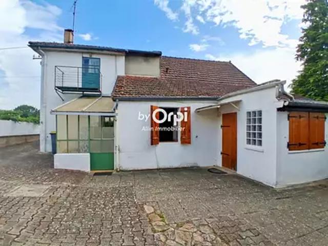 Maison vente à Montluçon, Commentry