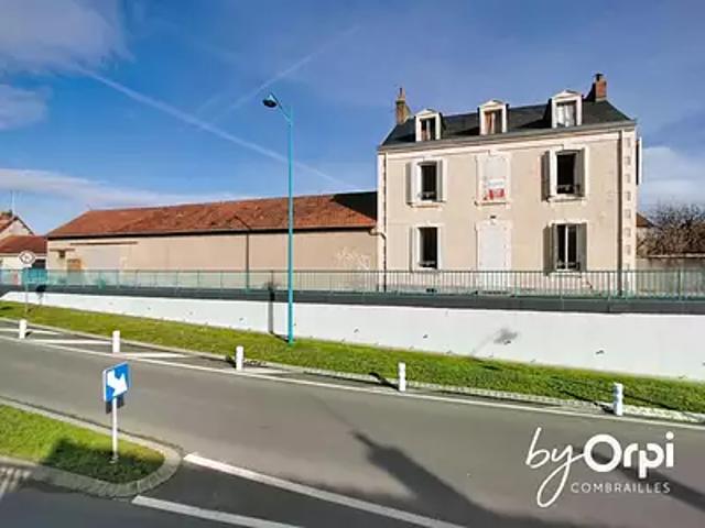 Maison vente à Montluçon, Commentry