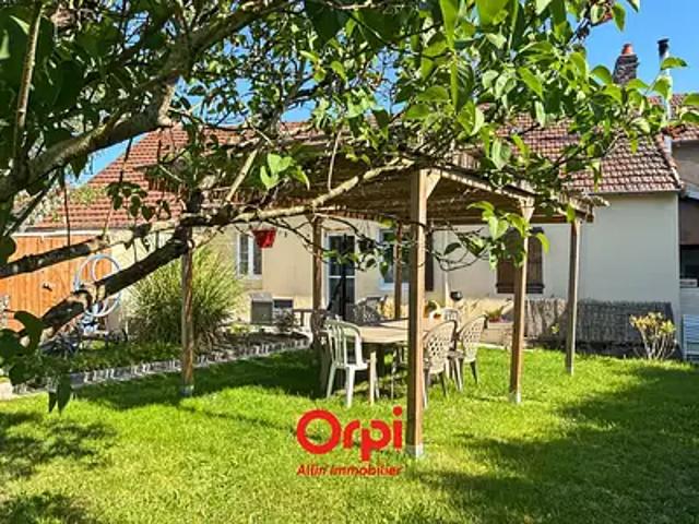Maison vente à Montluçon, Commentry