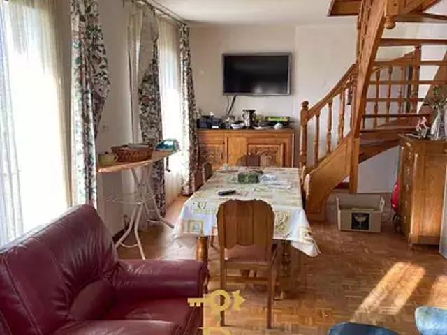 Maison vente à Montluçon, Commentry
