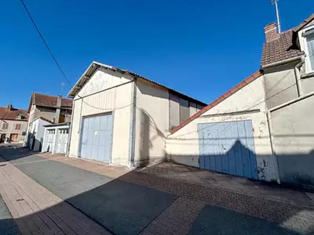Garage vente à Montluçon, Commentry