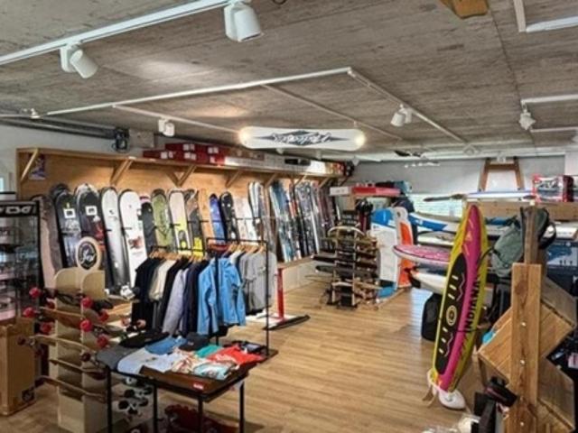 Atelier mieten in Saint-Sulpice (VD), Waadt