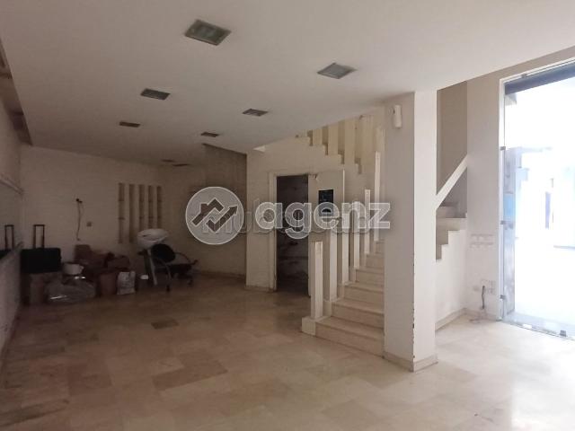 Local commercial location à Anfa, Gharb-Chrarda-Beni Hssen