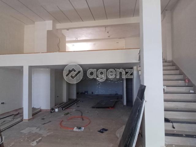 Local commercial vente à Anfa, Gharb-Chrarda-Beni Hssen