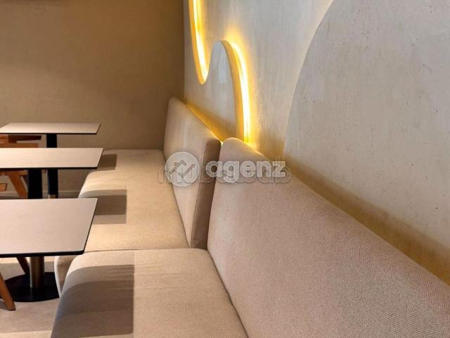 Local commercial vente à Anfa, Gharb-Chrarda-Beni Hssen