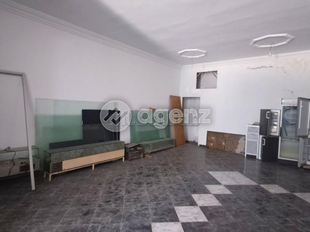 Local commercial vente à Anfa, Gharb-Chrarda-Beni Hssen