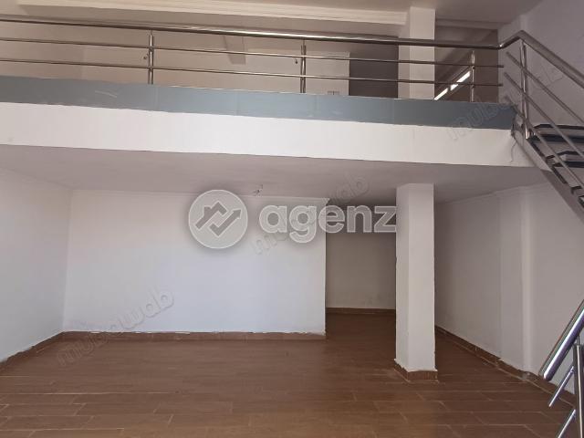 Local commercial vente à Anfa, Gharb-Chrarda-Beni Hssen