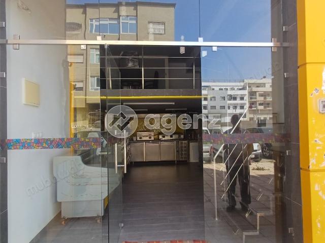Local commercial vente à Anfa, Gharb-Chrarda-Beni Hssen