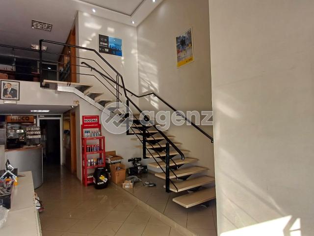 Local commercial vente à Anfa, Gharb-Chrarda-Beni Hssen