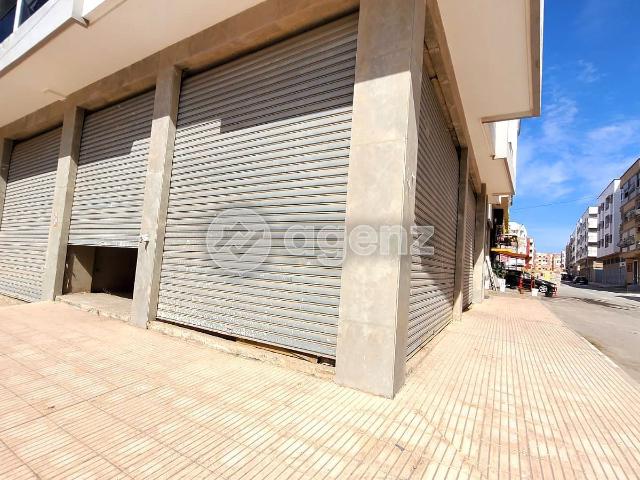 Local commercial vente à Anfa, Gharb-Chrarda-Beni Hssen